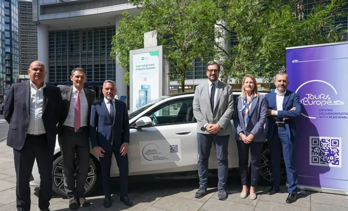 Automotive, carburanti rinnovabili per un futuro sostenibile: tappa lombarda del “Tour d’Europe” a Palazzo Lombardia