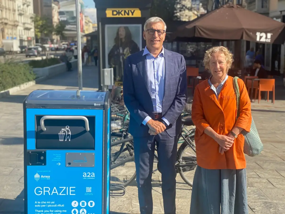 Milano: installati 60 nuovi cestoni compattanti intelligenti in Corso Buenos Aires e Garibaldi