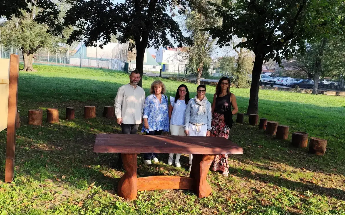 Zibido San Giacomo, inaugurata l’Aula Tronchi: la nuova classe all’aperto per gli studenti
