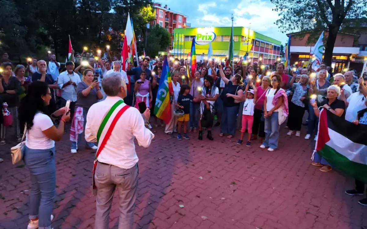 Cesano Boscone scende in piazza per Gaza: centinaia di cittadini chiedono pace e diritti civili