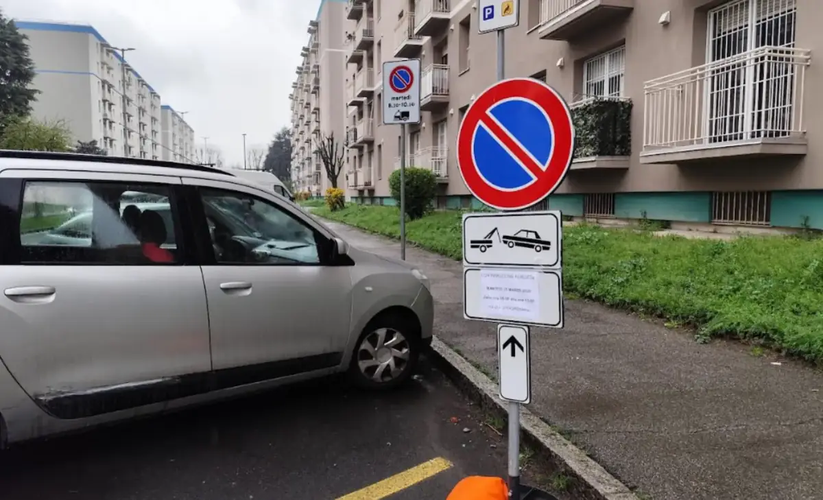 Cesano Boscone, manutenzione straordinaria strade e verde al quartiere Pasubio: divieti di sosta attivi dal 27 al 30 ottobre