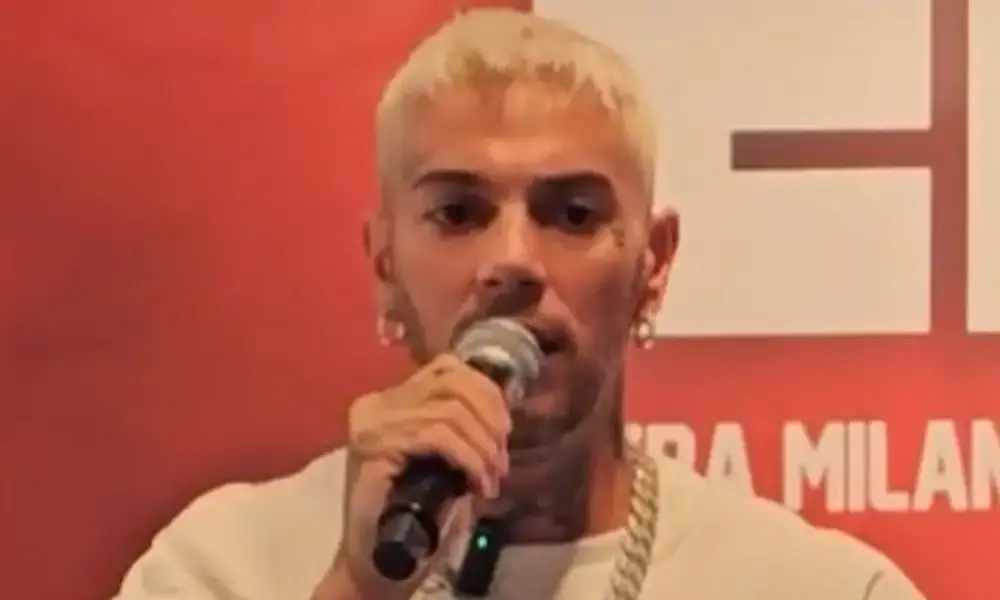 Scatola di scarpe con 35mila euro: la scoperta nella casa di Emis Killa a Milano