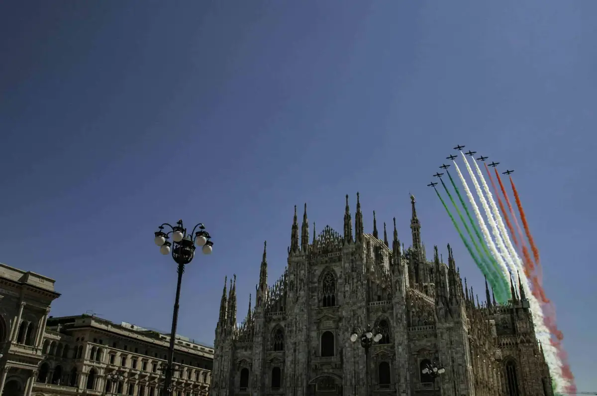 25 Aprile a Milano tra contestazioni e fratture: tensioni al corteo, Brigata Ebraica lascia la manifestazione