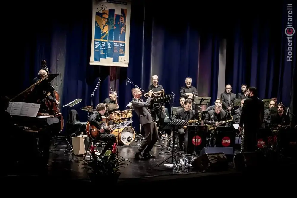 Monday Orchestra celebra 20 anni di jazz al Blue Note di Milano: Fabrizio Bosso ospite speciale