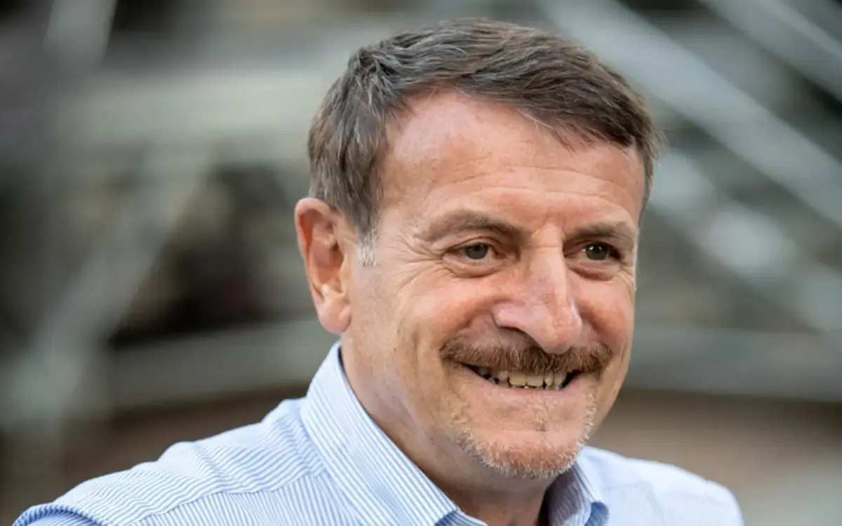 Giacomo Poretti presenta il suo nuovo romanzo “La fregatura di avere un’anima” al Teatro degli Angeli di Milano
