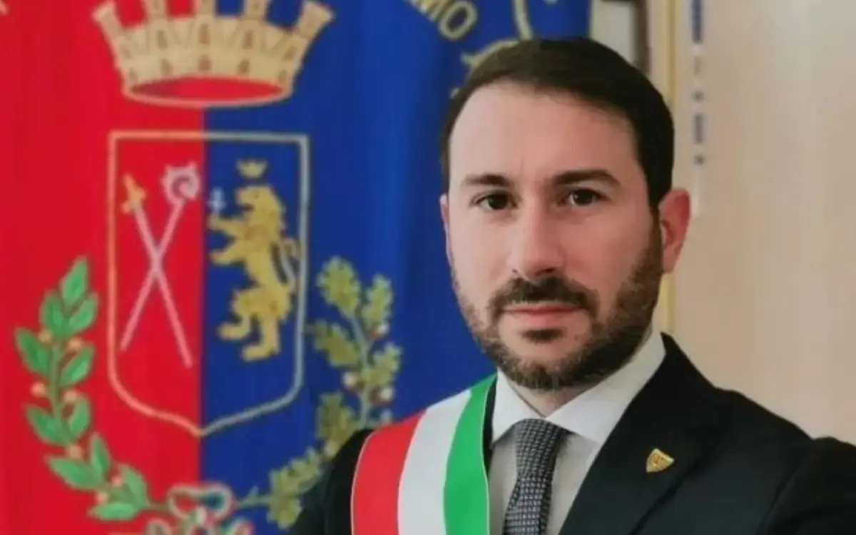 Minacce contro Giacomo Ghilardi, sindaco di Cinisello Balsamo. Fontana: “Solidarietà a chi difende la legalità”