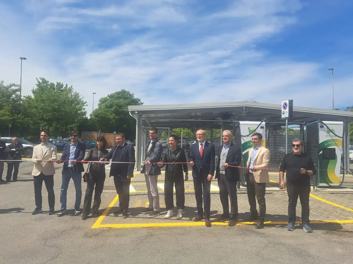 A Gessate nasce la prima bicistazione con ricarica elettrica integrata: la Camera di commercio di Milano co-finanzia l’infrastruttura