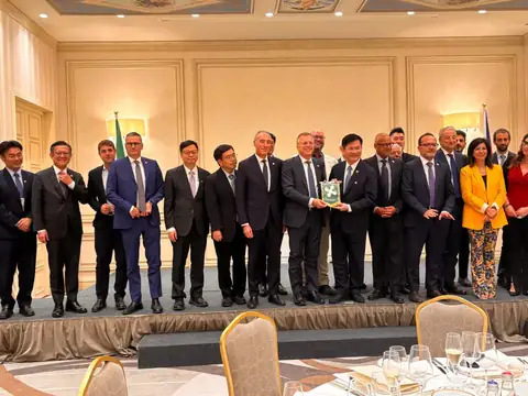 Lombardia e Taiwan a confronto al Pirellone: tecnologia, economia e cultura al centro del convegno tra imprenditori lombardi e taiwanesi