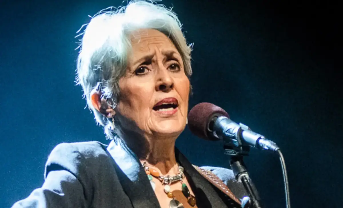La regina del folk Joan Baez dialoga con Sandro Veronesi: l’incontro il 26 maggio a Milano per La Milanesiana