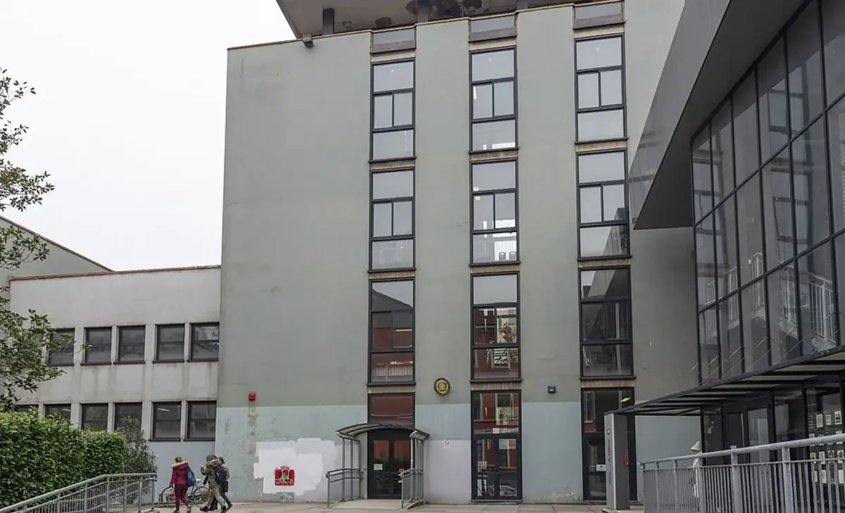 Al Carducci di Milano una targa per Cristina Mazzotti: la scuola ricorda la studentessa uccisa dalla mafia