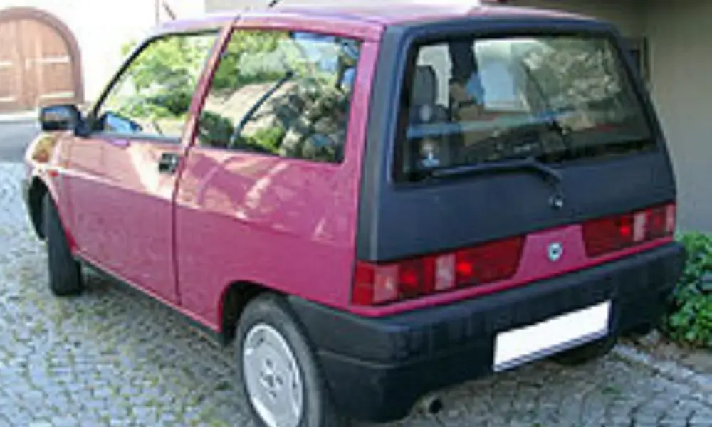 Lancia Y10