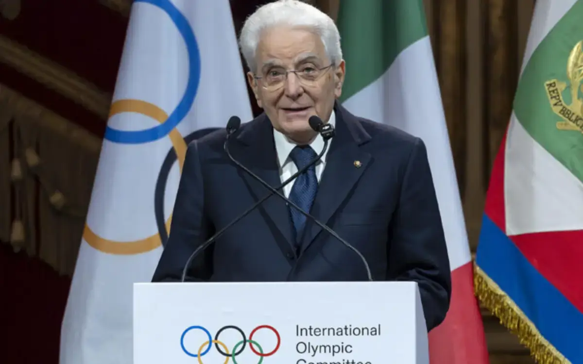 Milano-Cortina 2026 al via: Mattarella incontra gli atleti azzurri al Villaggio olimpico e firma il Murale della Tregua