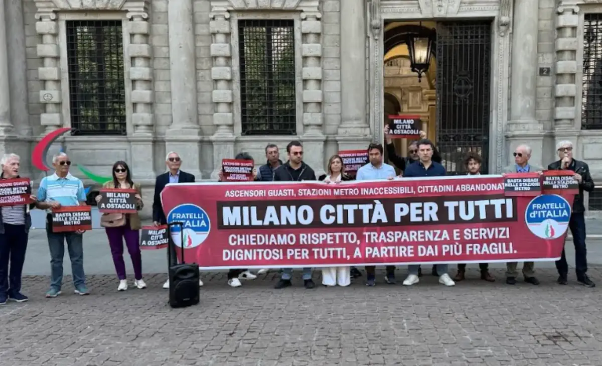 “Milano città per tutti”: FdI scende in piazza per l’accessibilità dei trasporti pubblici