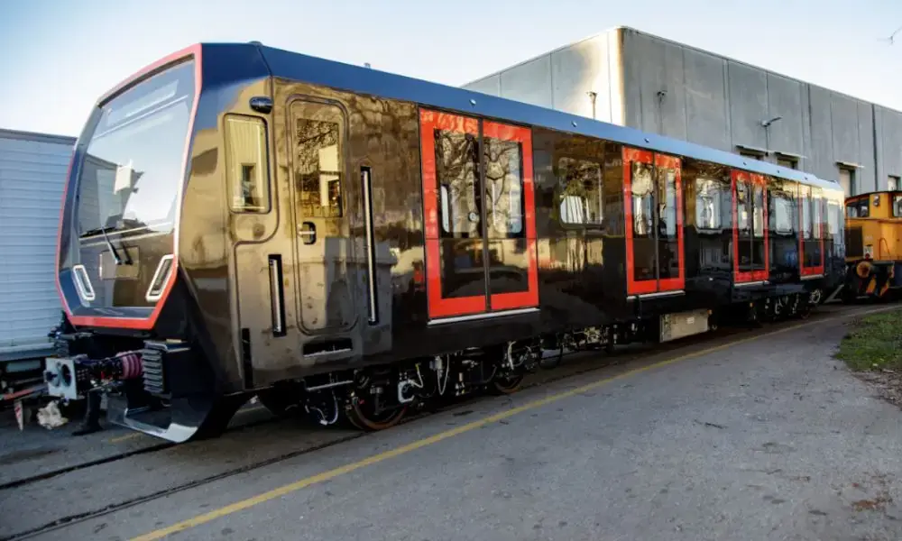 nuovi treni per la metro M1 di Milano