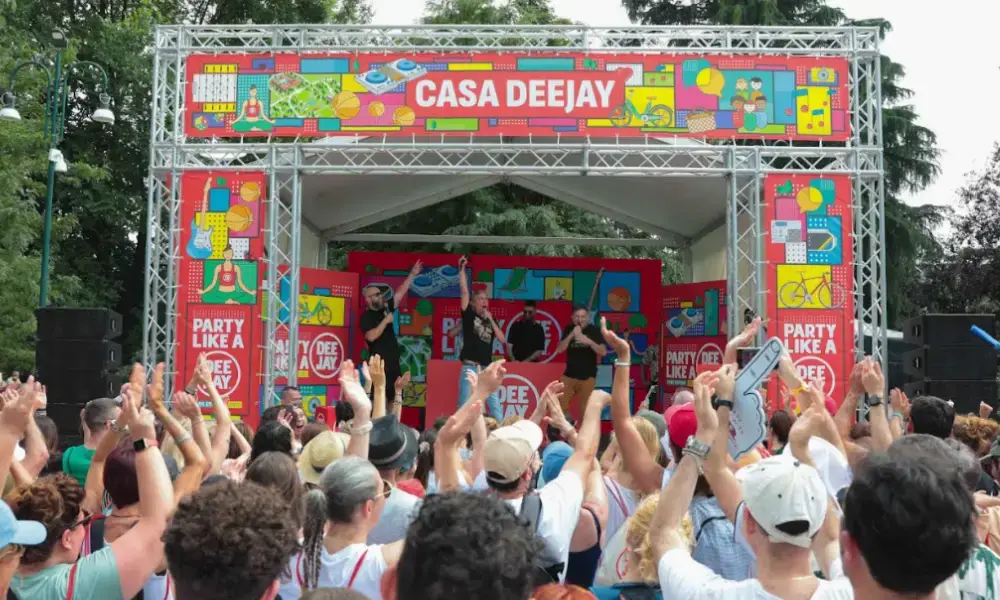 Milano, boom di presenze a Party Like a Deejay 2025: 250mila partecipanti in 3 giorni