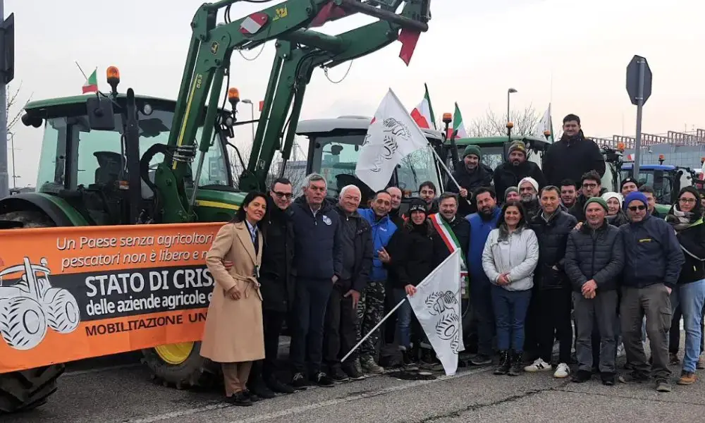 Protesta degli agricoltori ad Assago: il sostegno del Sindaco Musella e del Presidente del Consiglio Romano