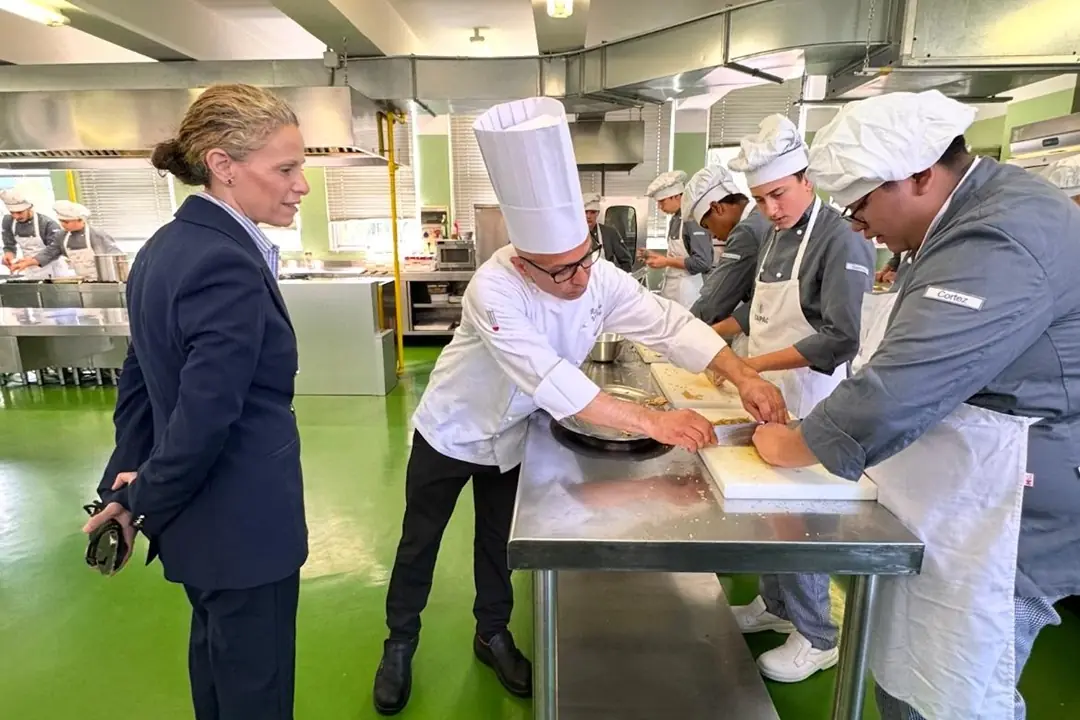 Lombardia, Picchi nei laboratori CAPAC di Milano: formazione e lavoro al centro del progetto regionale Giovani Smart