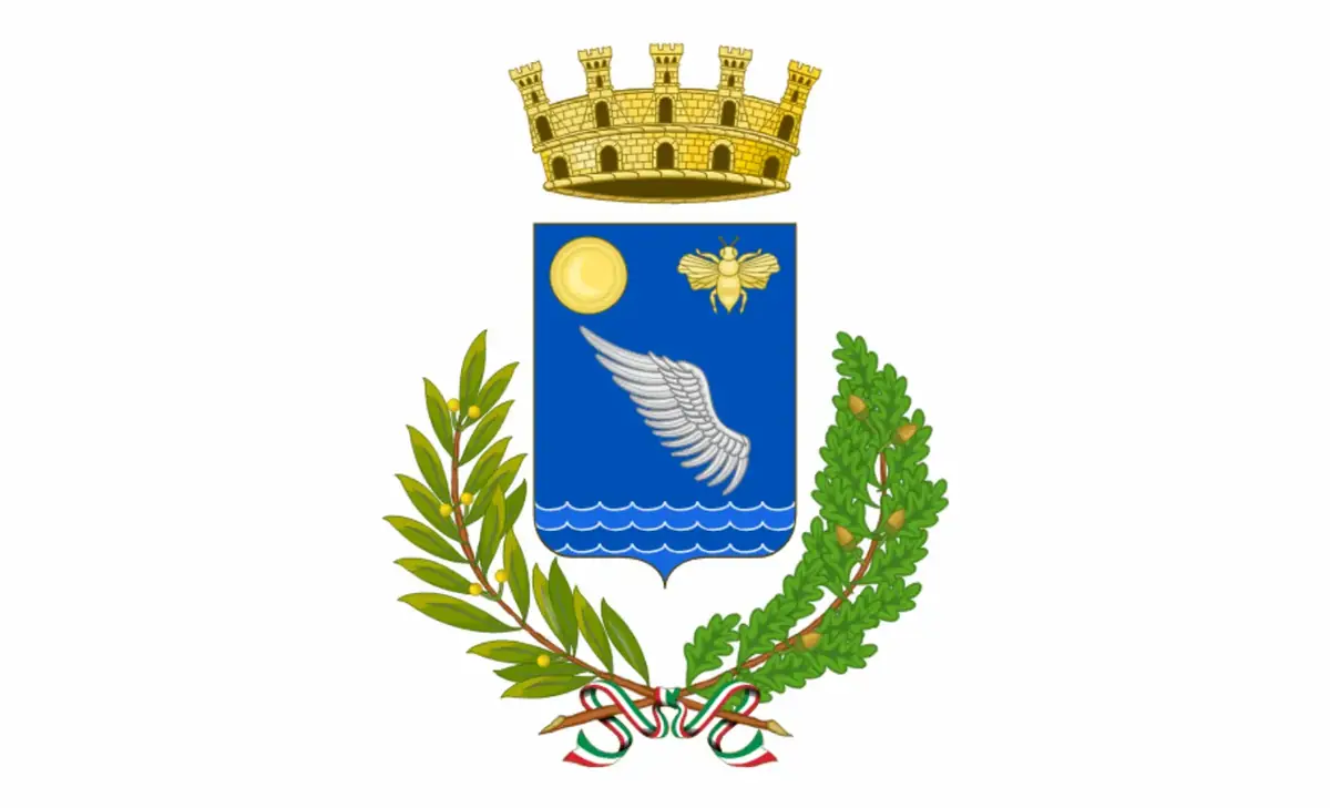 Segrate, cornacchia morta appesa al cancello del sindaco: Micheli annuncia denuncia