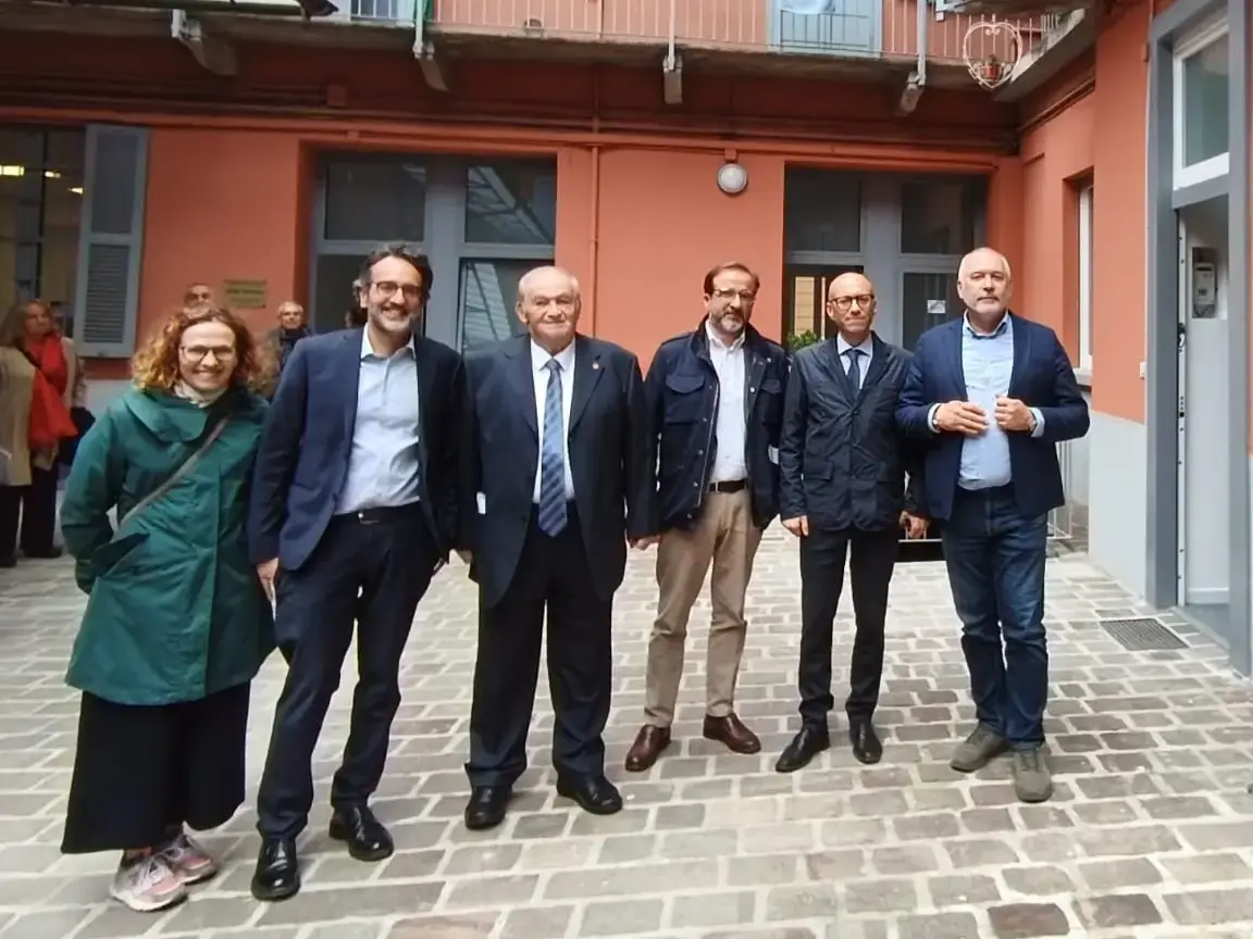 “Terza Casa”: a Milano il progetto di housing sociale che unisce giovani e anziani sotto lo stesso tetto