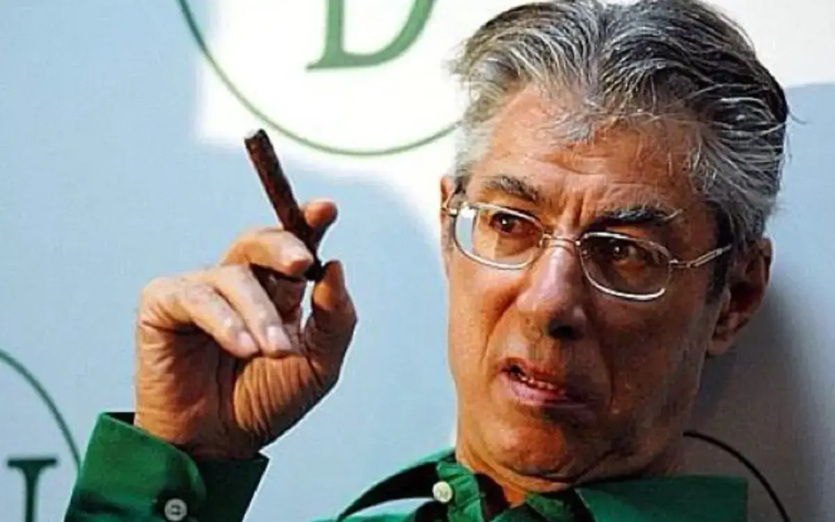 Addio a Umberto Bossi, cordoglio bipartisan: Milano e la Lombardia ricordano il fondatore della Lega