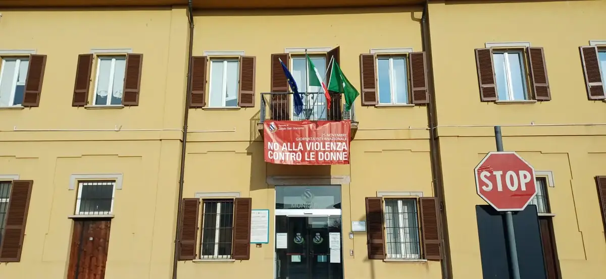 Zibido si tinge di rosso: un mese di iniziative contro la violenza sulle donne