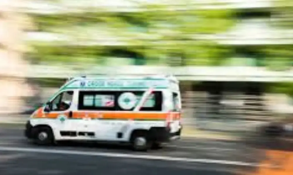 Incidente a Magenta: 16enne ferito gravemente dopo lo schianto tra moto e auto