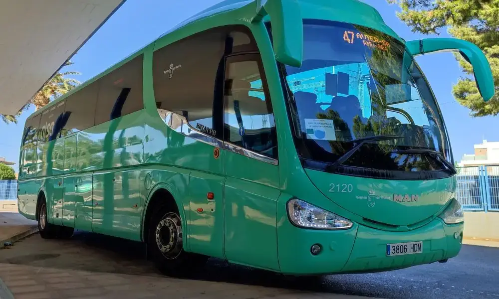 Sciopero Movibus a Milano: stop ai bus per 24 ore, ecco gli orari garantiti