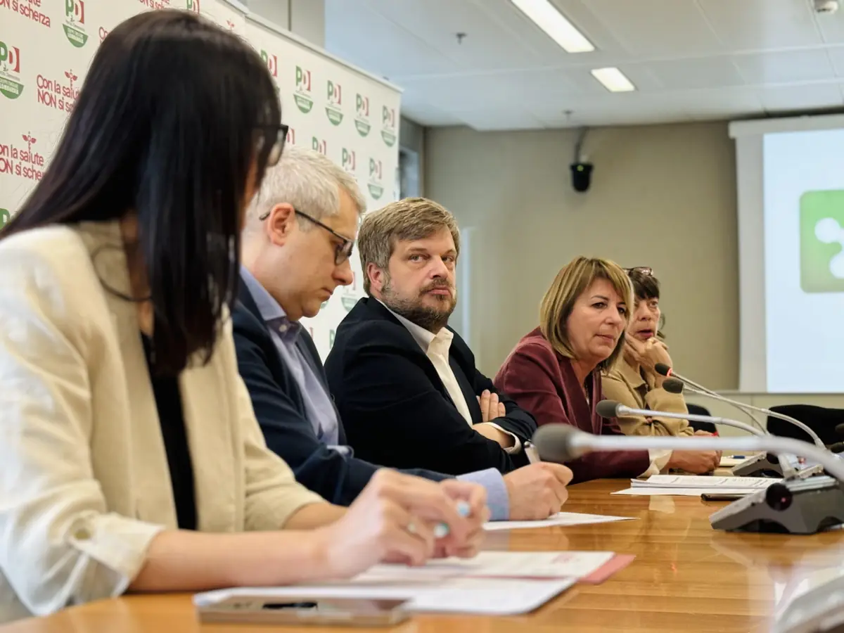 Ostetrica a domicilio in Lombardia, verso l’estensione regionale del servizio maternità