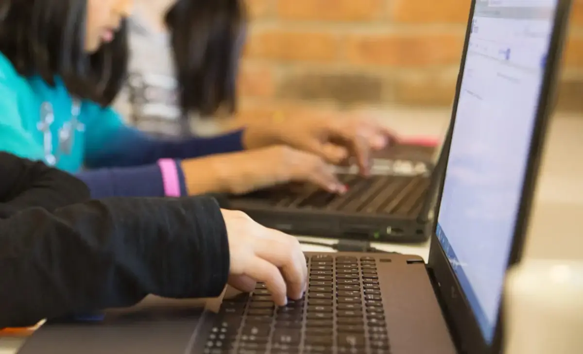Milano-Bicocca e Hearts & Science lanciano “Riprendiamoci l’Internet!” per un uso consapevole del mondo digitale