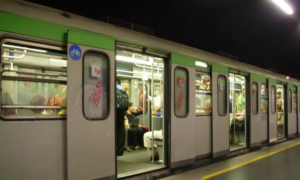 metro verde milano
