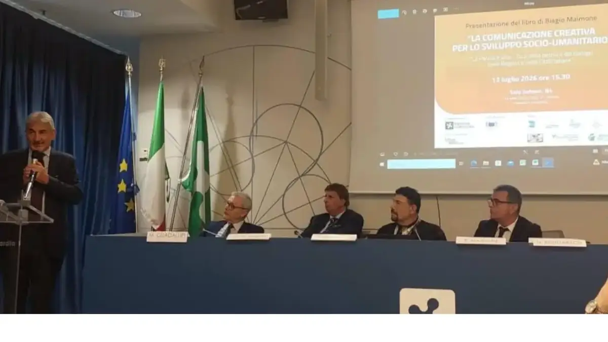 Una pedagogia della parola contro l’odio online: a Palazzo Lombardia la presentazione del libro di Biagio Maimone