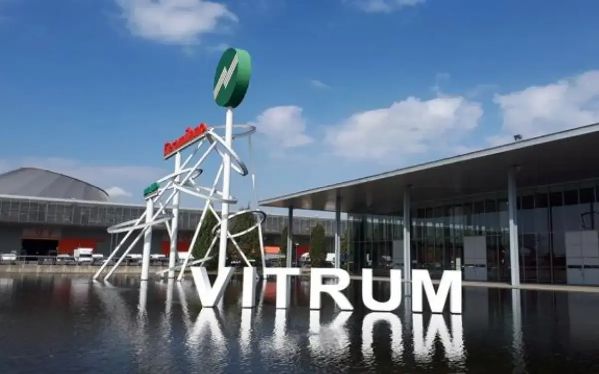 Al via Vitrum 2025 a Fiera Milano: oltre 200 espositori e nuovi mercati per l’industria del vetro