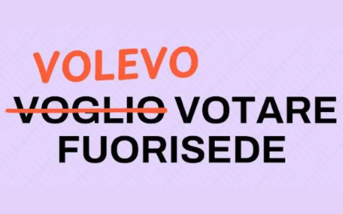 Flash mob in Piazza Duca d’Aosta a Milano per il voto fuorisede: attivisti chiedono una riforma per garantire il diritto al voto