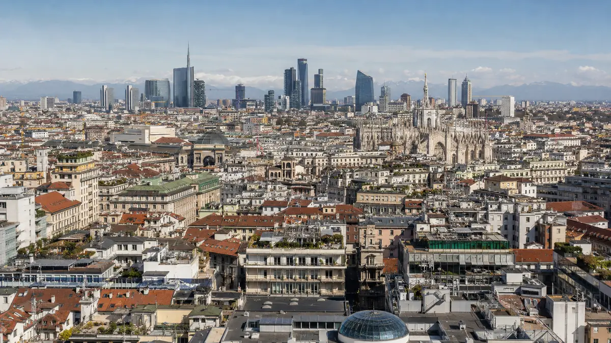 Caro affitti universitari, Milano in vetta: 704 euro al mese per una stanza singola nonostante il calo dei canoni