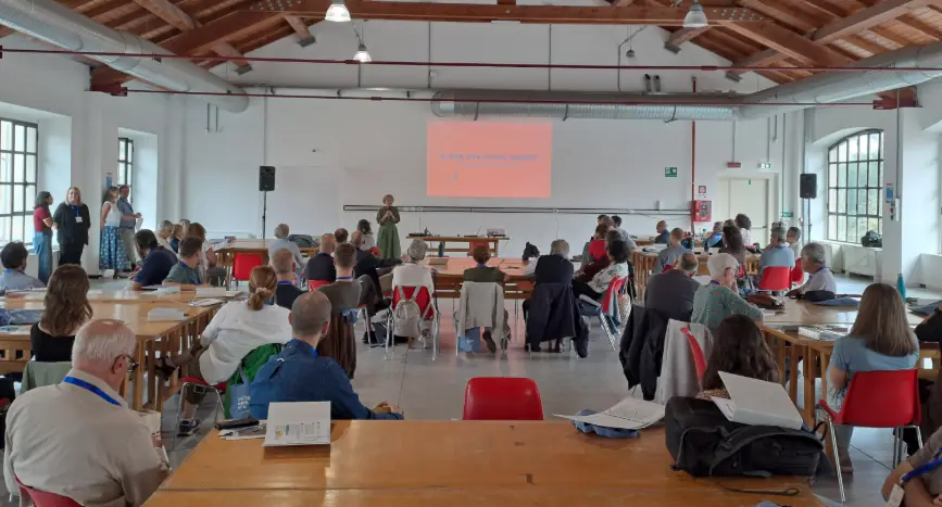 Milano riunisce l'assemblea dei cittadini sul clima: al centro il piano del Verde e i rifiuti tessili