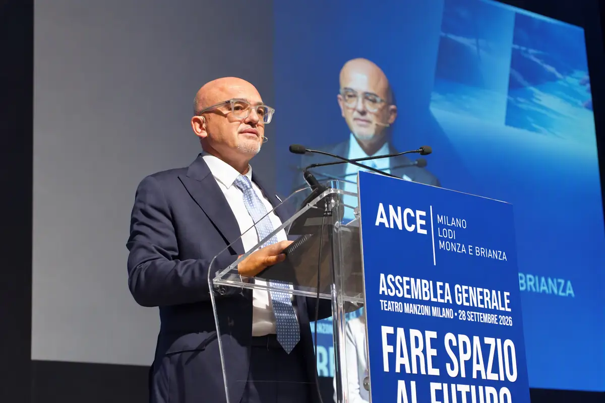 A Milano servono 35mila case ma i permessi sono crollati del 75%. Deleo: "Le imprese non possono pagare l'incertezza"
