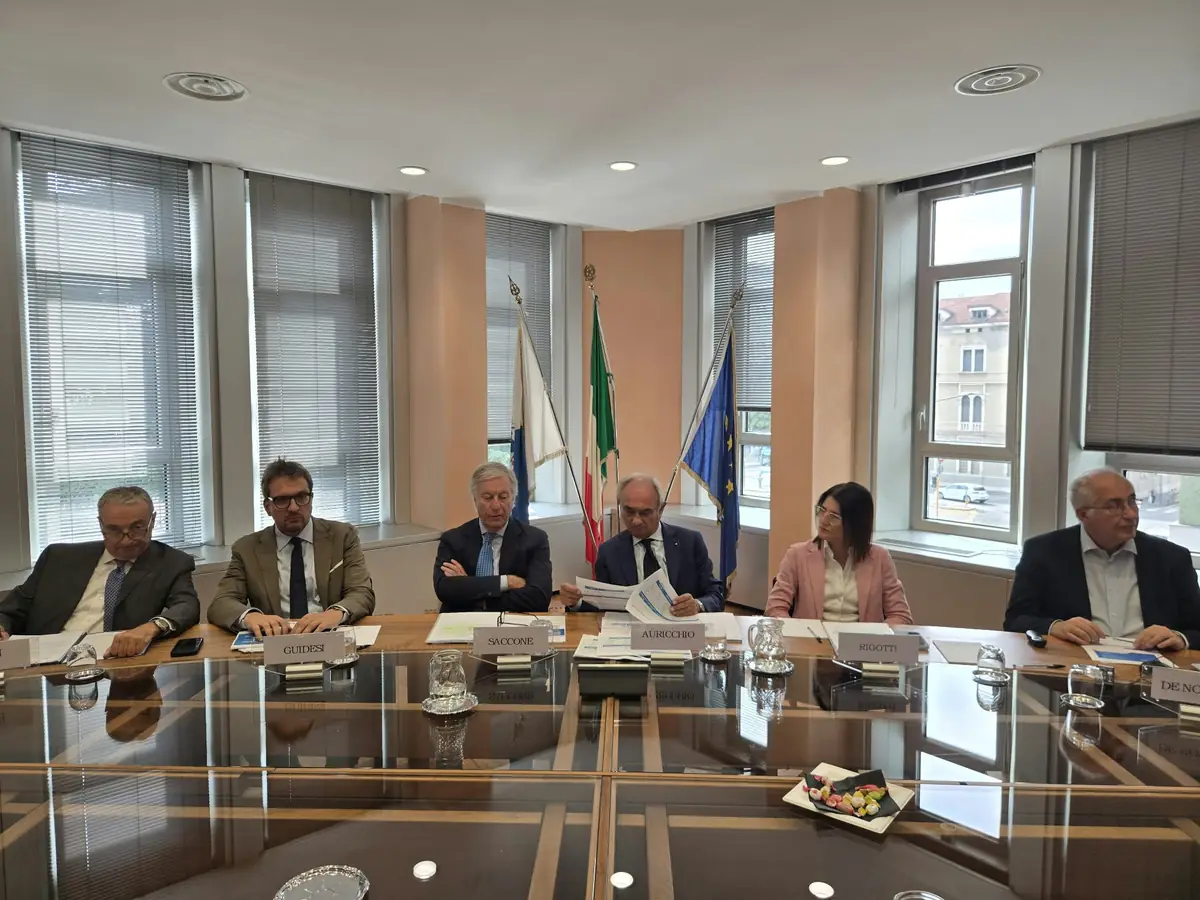 Manifattura lombarda, produzione ai massimi storici: il fatturato cresce dell'1,4% e l'estero vale il 39,3%