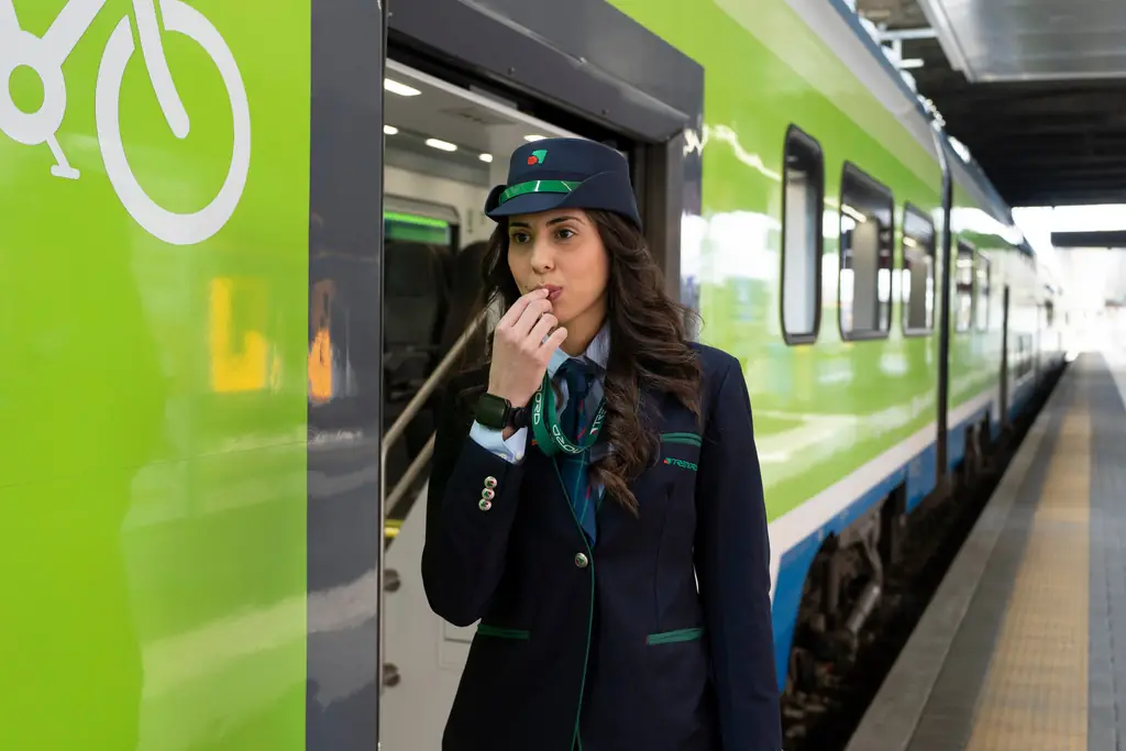 Trenord cerca nuovi capitreno: candidature dal 3 al 21 settembre, 6 mesi di formazione prima dell'abilitazione