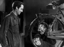 Ladri di biciclette (film).jpeg